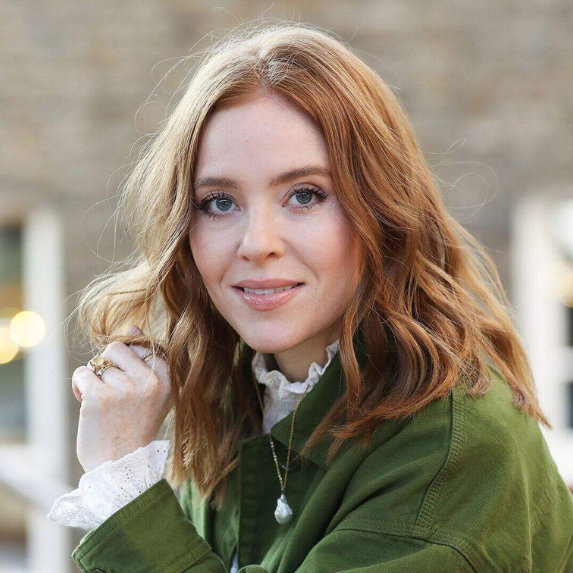 Angela Scanlon.png