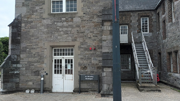 Bradogue front entrance 200pxl