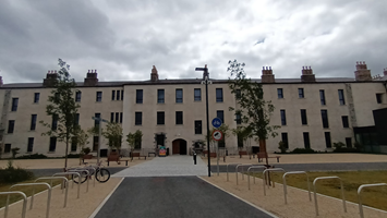 Lower House front entrance 200pxl