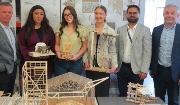 Overall Winners - Anna Cochran, Grace Corrigan, Lena Abdulrahem