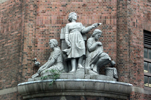 Image of sculpture of the thre Graces on CBS Building