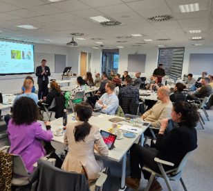 Vlerick & TU Dublin MBA students in classroom