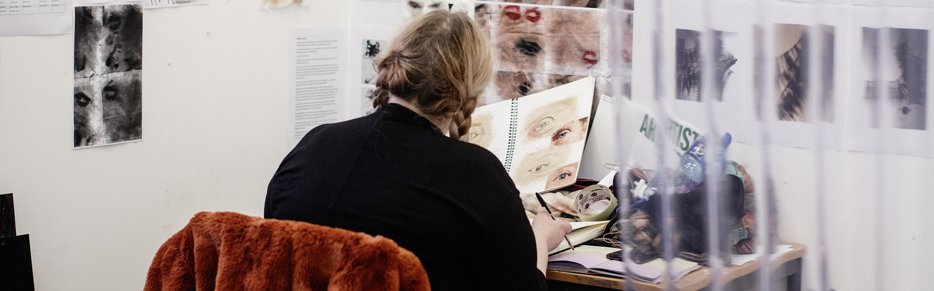 Student working in Fine Art studio