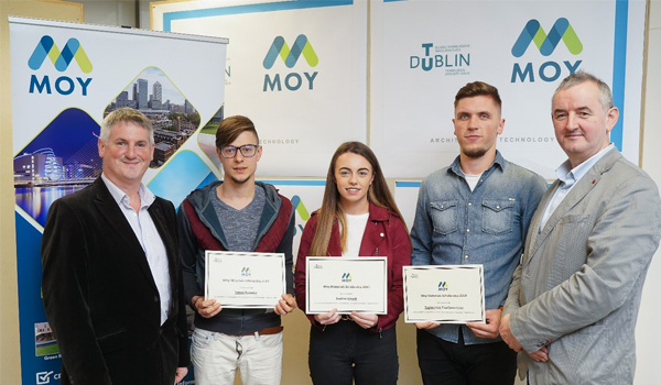 Brian Conroy, Moy Materials with runner-ups Simon Roumier and Zygimantas Tvarijonavicius, award winner Saoirse Gough and Cormac Allen, Assistant Head of School