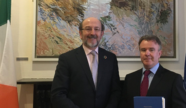 Dr Tom Clonan, Captain (Retired) with Professor Brian MacCraith, President of DCU