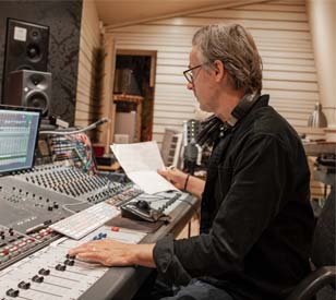 Image for TU Dublin Recording Engineer Ben Rawlins Wins Best Folk Album Grammy Award

