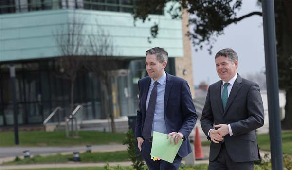 Ministers Harris and Donohoe turn sod on new Academic Hub and Library