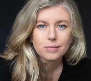 An image of Lesley Conroy