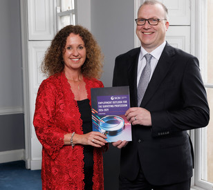 Dr Róisín Murphy and Society of Chartered Surveyors Ireland President Tomas Kelly